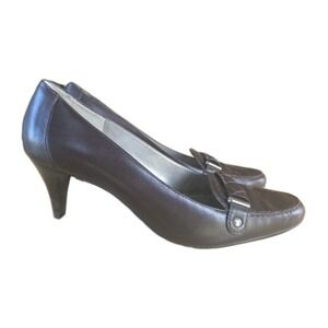 Talbots Leather Almond Toe Loafer Style Heels, Brown, Narrow 9AA